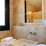 Charembeau فندق