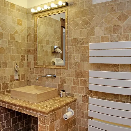 Hotel Charembeau Forcalquier