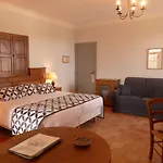 Charembeau 3*