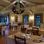Charembeau Hotell 3*