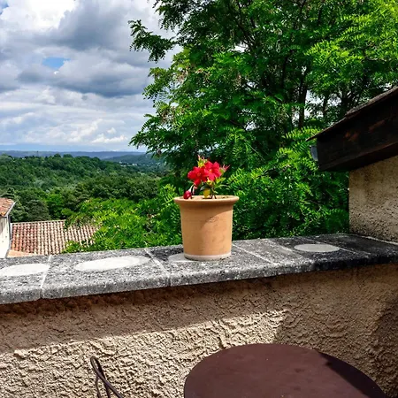 Szálloda Charembeau 3*