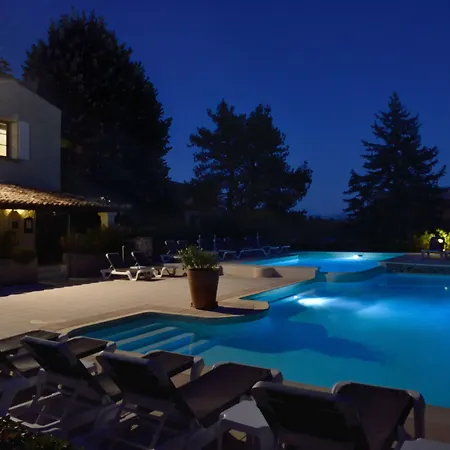 Hotell Charembeau Forcalquier