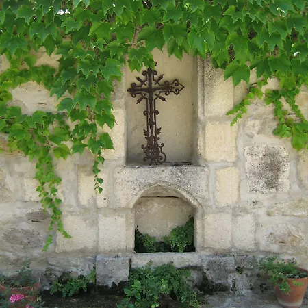 Hotel Charembeau 3*