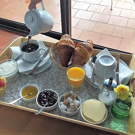 Charembeau Hotel 3*